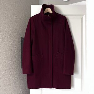 Tommy Hilfiger Woman's Coat 60% Wool Size 6 (good for US2)